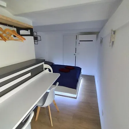 Apartment Ii *