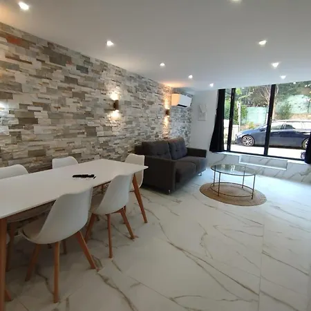 Apartment Ii
