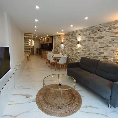 Ii Apartment *
